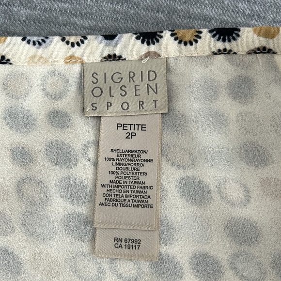 Skirt - Picture 3 of 3